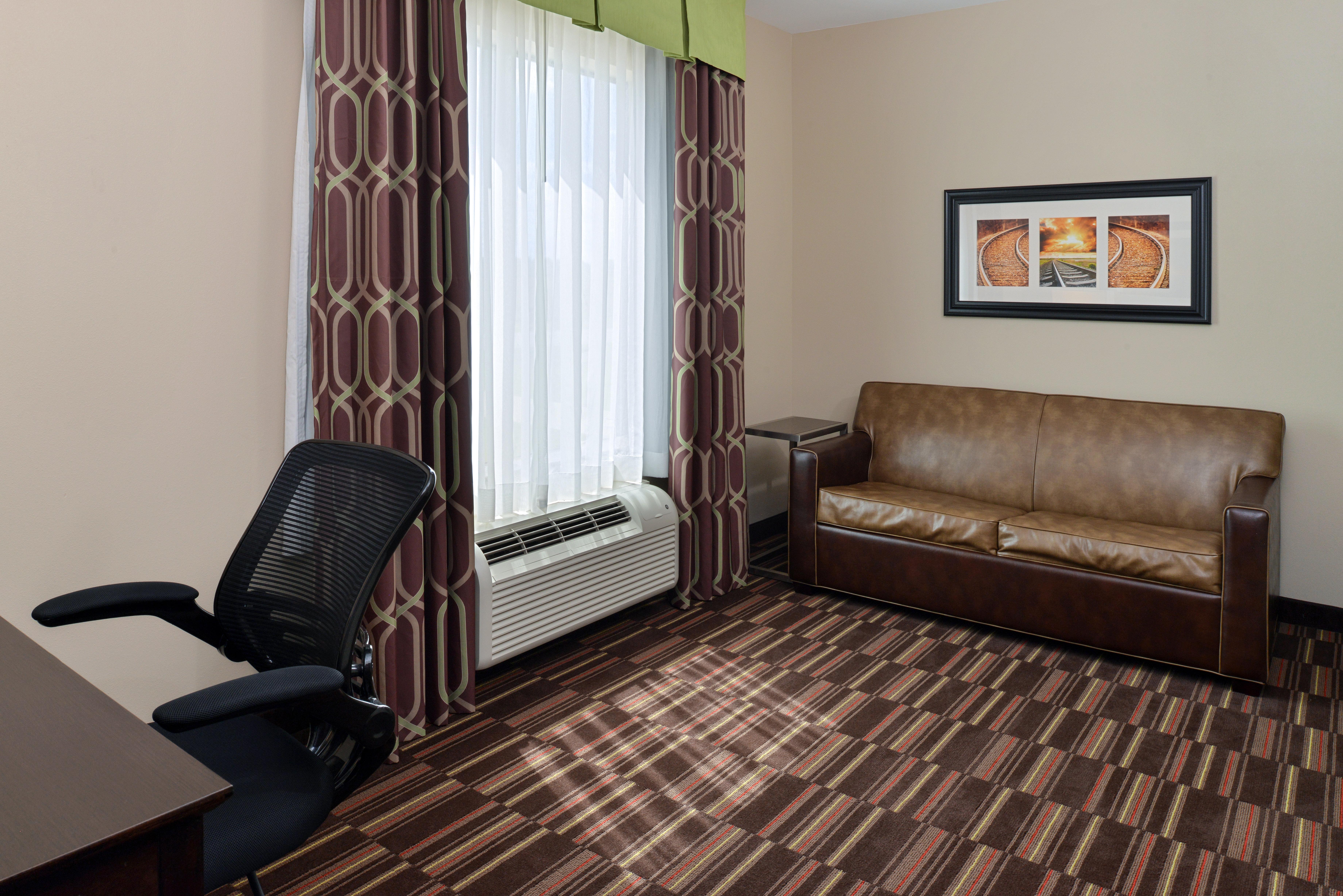 Holiday Inn Express Alva By Ihg Exteriér fotografie